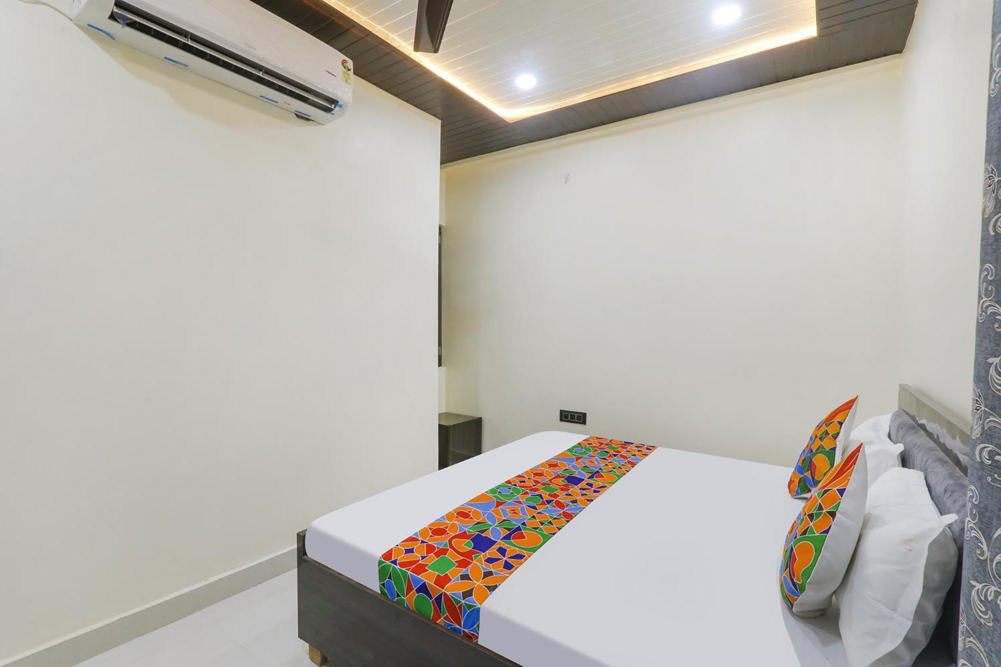 Fabexpress Awadh Inn - 400M From Shri Ram Janam Bhumi Ayodhya 外观 照片
